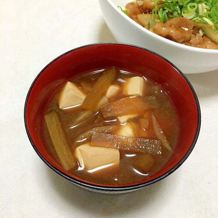 大根と絹ごし豆腐の赤だし♡